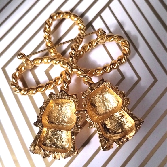 Vintage Gold Tone Tassel Rope Brooch - Picture 11 of 11